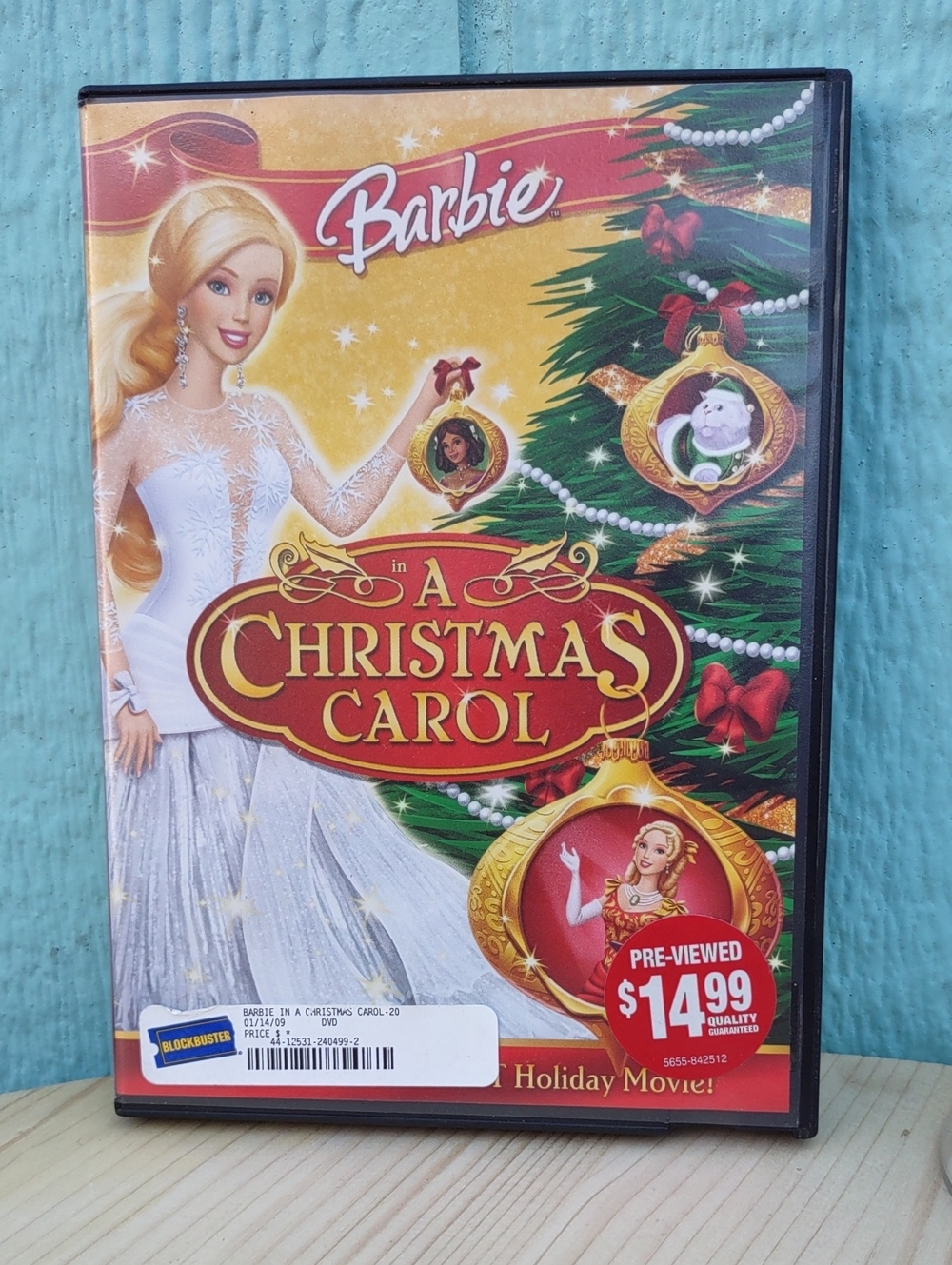Barbie 'A Christmas Carol' DVD cover